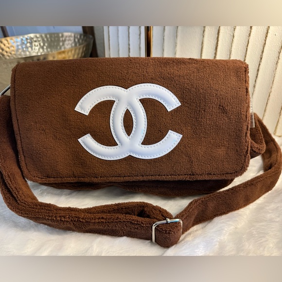 CHANEL Handbags - Chanel Precision Crossbody Teddy bag. Chocolate brown.